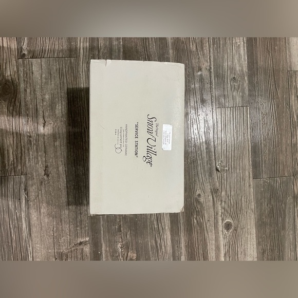 🎄Department56🎄Service Station - Picture 6 of 6